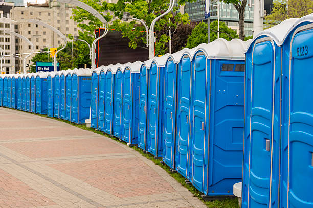 Best Portable Restroom Servicing (Cleaning and Restocking)  in Osgood, IN